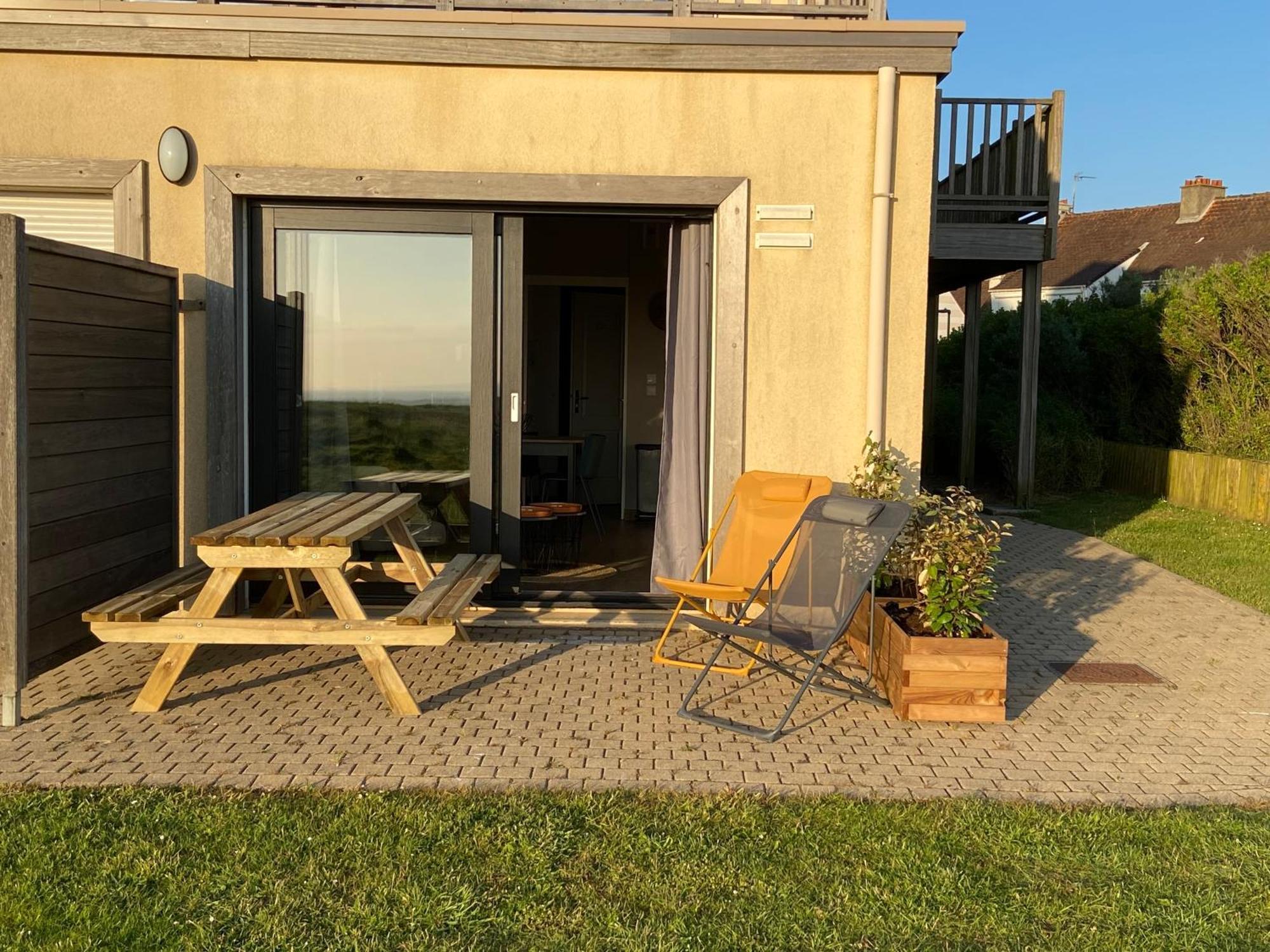 Brise De Mer Sur La Naturelle, Studio A Wimereux , Parking Exterior photo